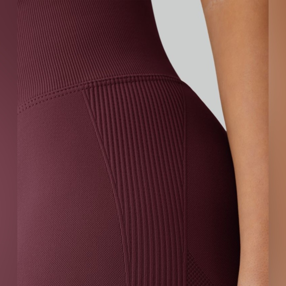 HALARA Full Length Red Seamless Flow High Waisted Butt Lifting Leggings - Picture 3 of 12